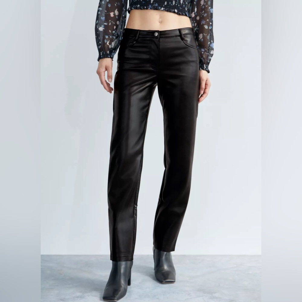 GREAT CONDITION Aritzia Wilfred Low Rise Melina Pant Size 2